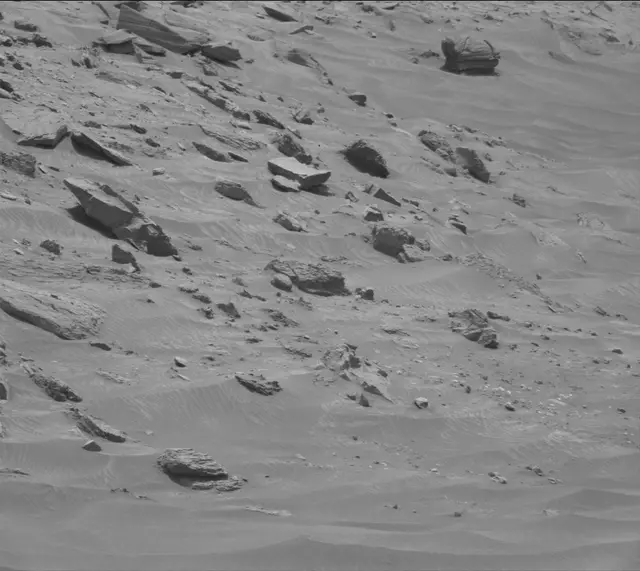 Sol 4331: Mast Camera (Mastcam)