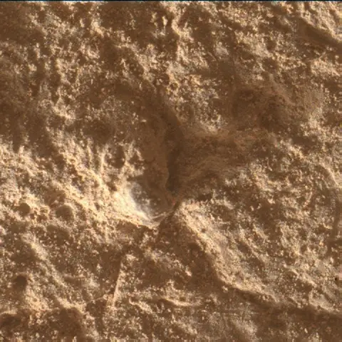 Sol 4331: Mars Hand Lens Imager (MAHLI)