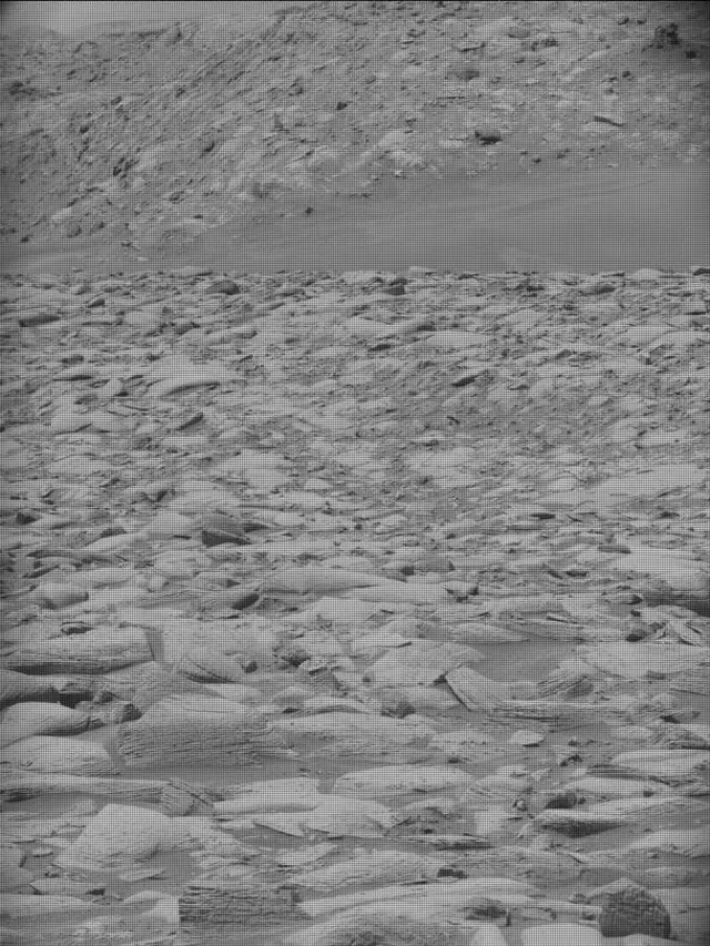Sol 4332: Mast Camera (Mastcam)