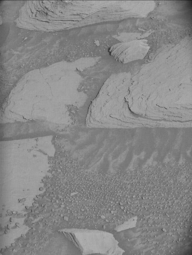 Sol 4332: Mast Camera (Mastcam)