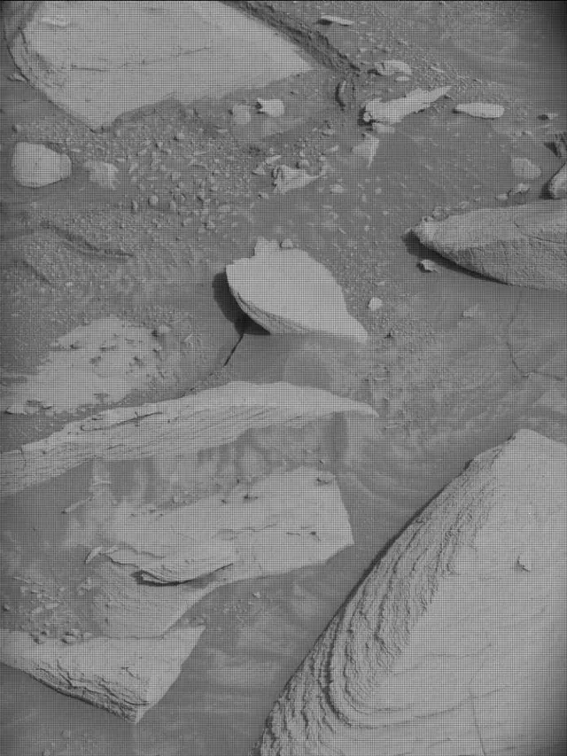 Sol 4332: Mast Camera (Mastcam)