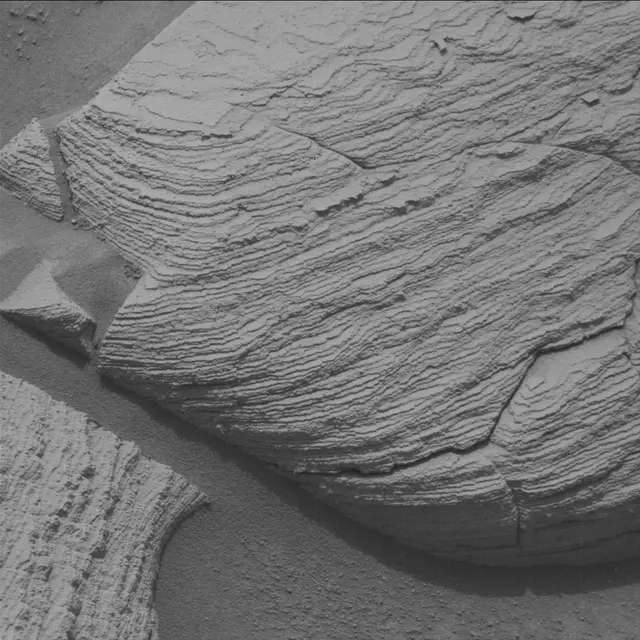 Sol 4332: Mast Camera (Mastcam)