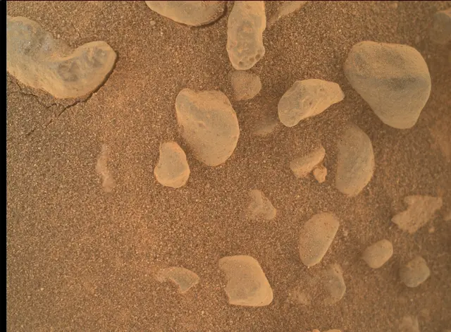 Sol 4336: Mars Hand Lens Imager (MAHLI)