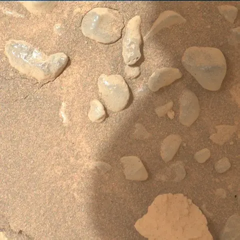 Sol 4336: Mars Hand Lens Imager (MAHLI)