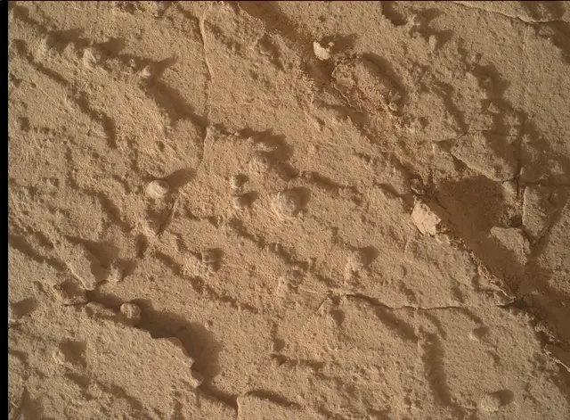 Sol 4338: Mars Hand Lens Imager (MAHLI)