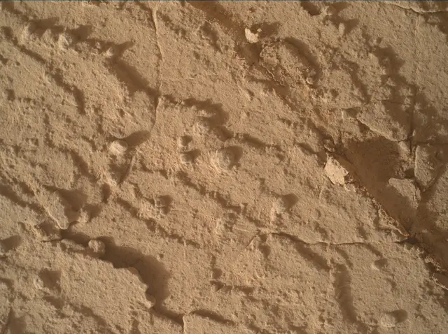 Sol 4338: Mars Hand Lens Imager (MAHLI)