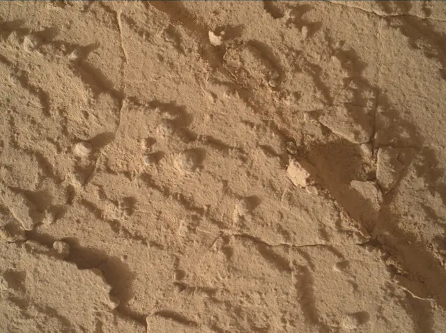 Sol 4338: Mars Hand Lens Imager (MAHLI)