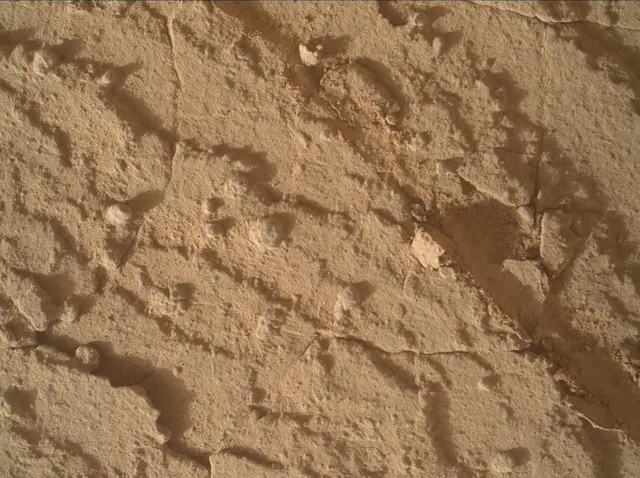 Sol 4338: Mars Hand Lens Imager (MAHLI)