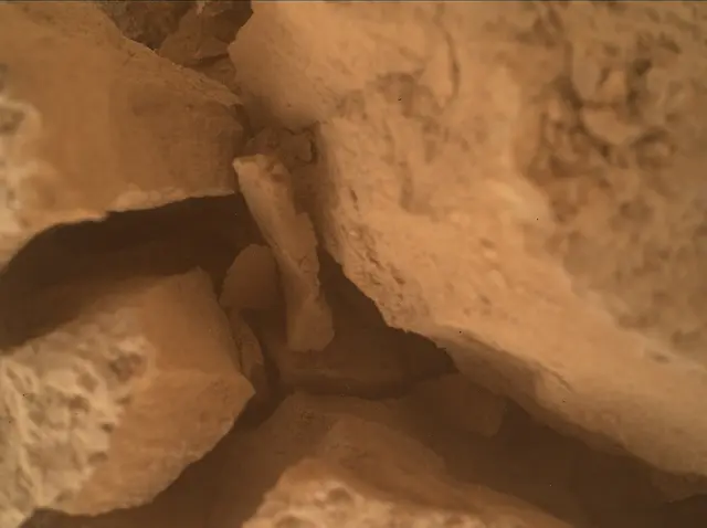 Sol 4338: Mars Hand Lens Imager (MAHLI)