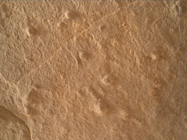 Sol 4338: Mars Hand Lens Imager (MAHLI)
