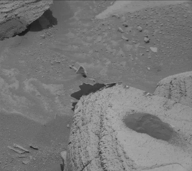 Sol 4343: Mast Camera (Mastcam)