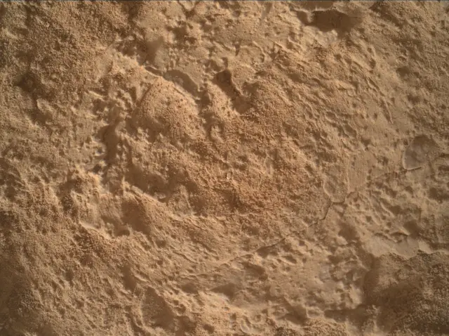 Sol 4345: Mars Hand Lens Imager (MAHLI)
