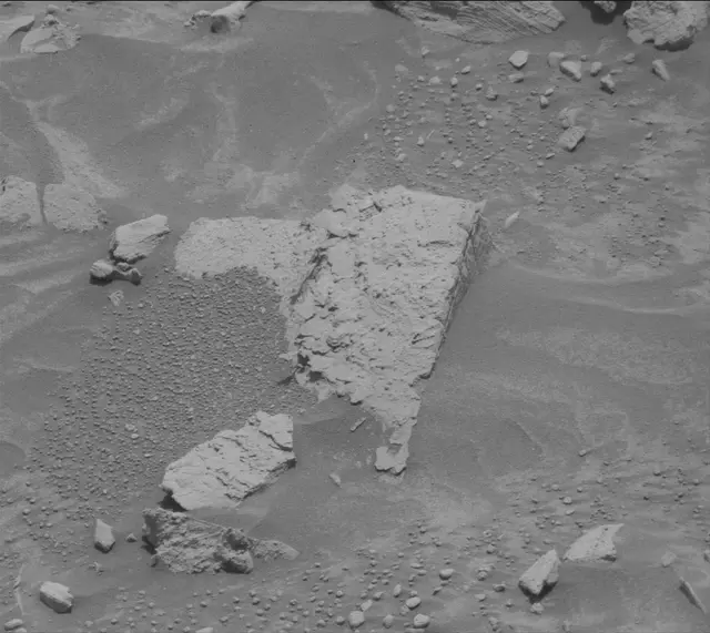 Sol 4350: Mast Camera (Mastcam)
