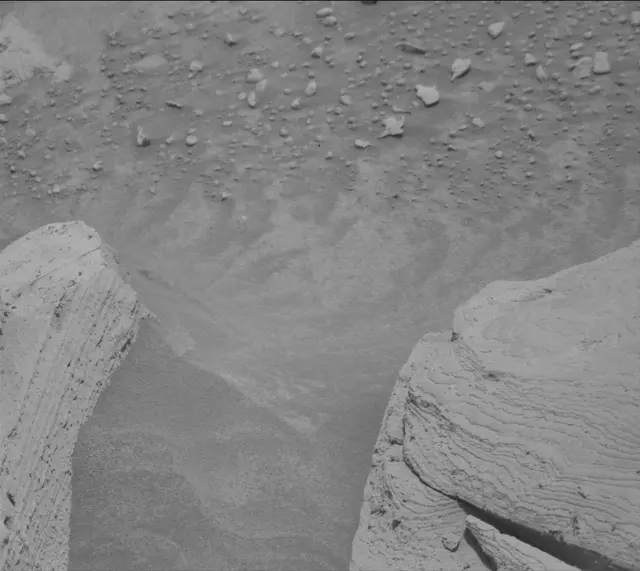 Sol 4350: Mast Camera (Mastcam)