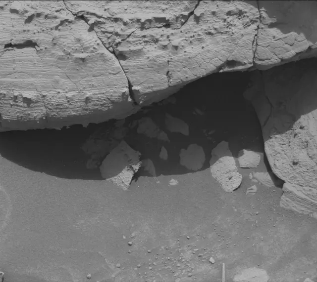 Sol 4350: Mast Camera (Mastcam)