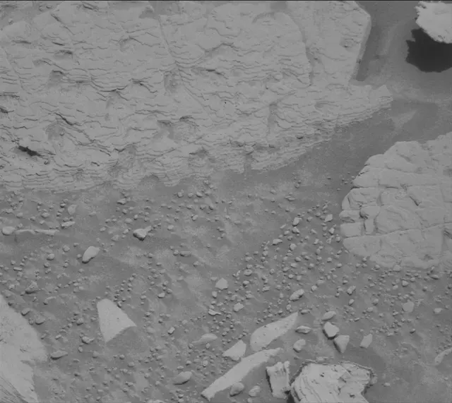 Sol 4350: Mast Camera (Mastcam)