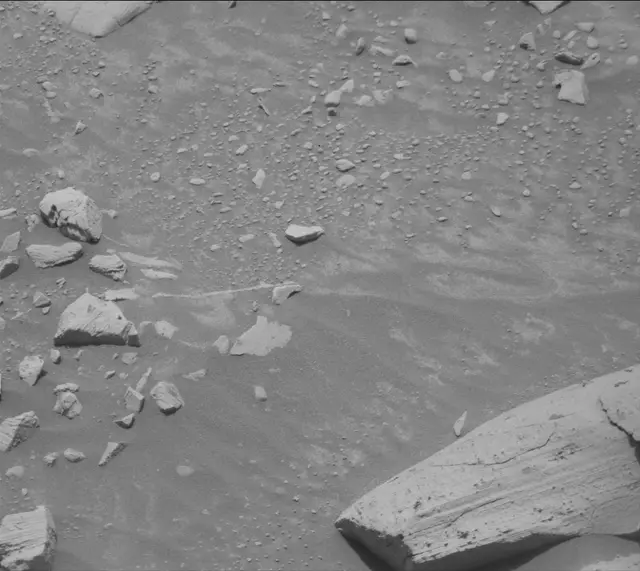Sol 4352: Mast Camera (Mastcam)