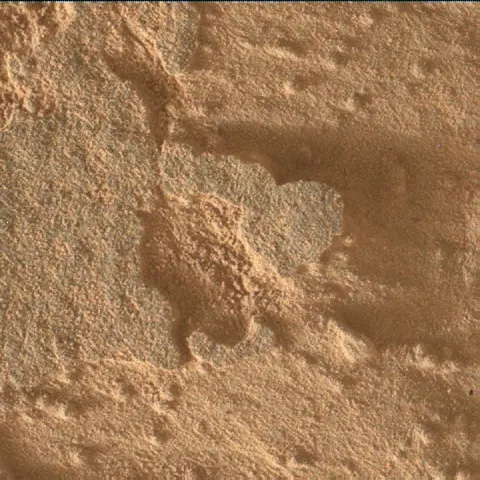 Sol 4352: Mars Hand Lens Imager (MAHLI)