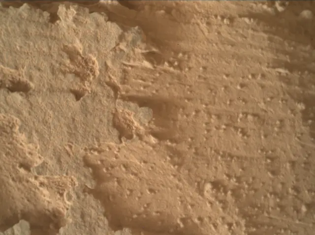 Sol 4352: Mars Hand Lens Imager (MAHLI)