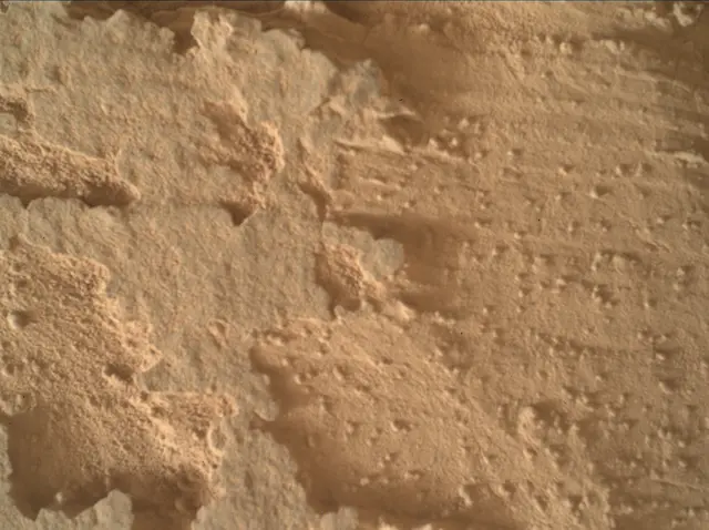 Sol 4352: Mars Hand Lens Imager (MAHLI)