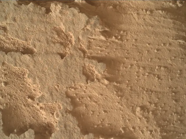 Sol 4352: Mars Hand Lens Imager (MAHLI)