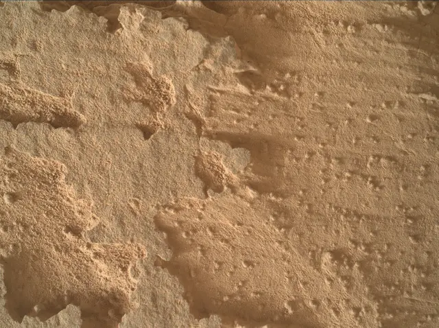 Sol 4352: Mars Hand Lens Imager (MAHLI)
