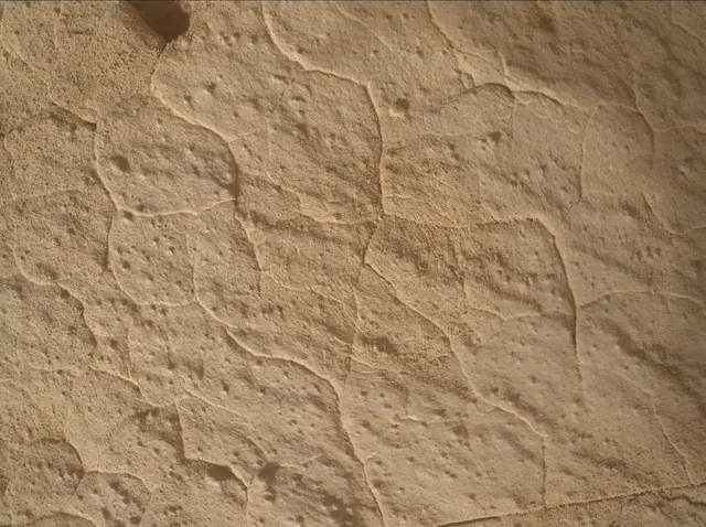 Sol 4352: Mars Hand Lens Imager (MAHLI)