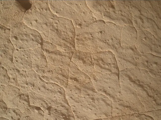 Sol 4352: Mars Hand Lens Imager (MAHLI)