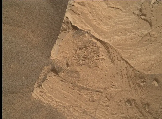 Sol 4352: Mars Hand Lens Imager (MAHLI)