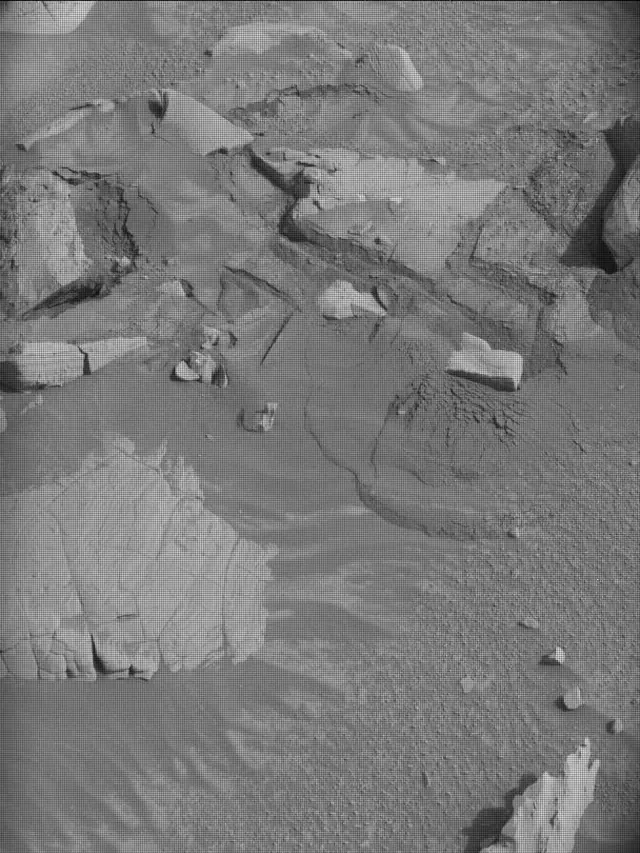 Sol 4353: Mast Camera (Mastcam)