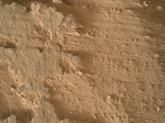 Sol 4353: Mars Hand Lens Imager (MAHLI)