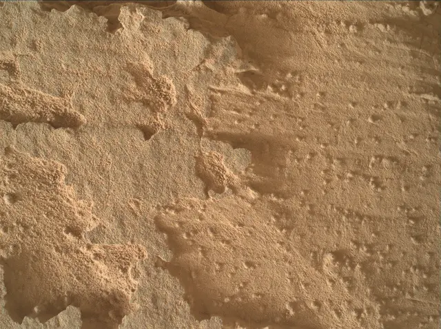 Sol 4353: Mars Hand Lens Imager (MAHLI)
