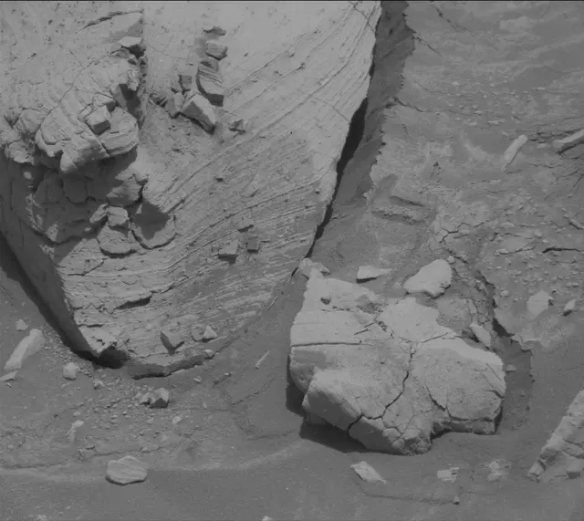 Sol 4355: Mast Camera (Mastcam)