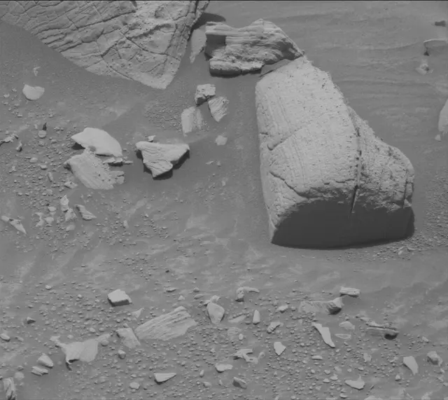 Sol 4355: Mast Camera (Mastcam)