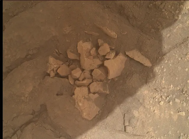 Sol 4355: Mars Hand Lens Imager (MAHLI)