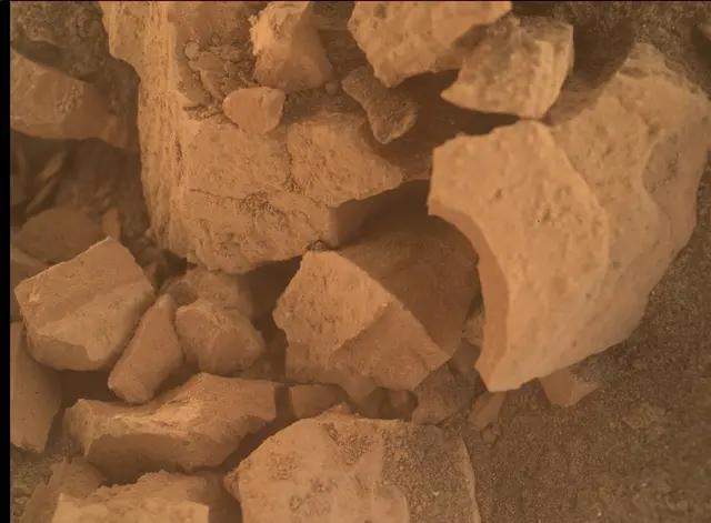 Sol 4355: Mars Hand Lens Imager (MAHLI)