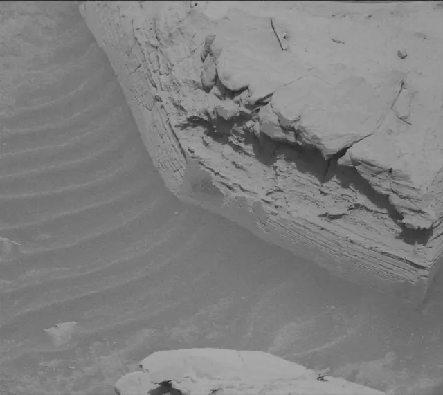 Sol 4357: Mast Camera (Mastcam)