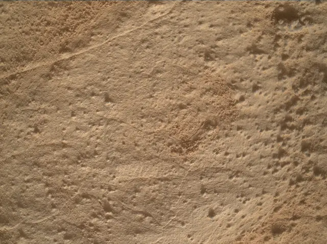 Sol 4359: Mars Hand Lens Imager (MAHLI)