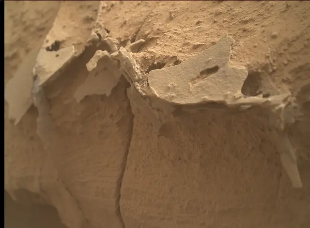 Sol 4359: Mars Hand Lens Imager (MAHLI)