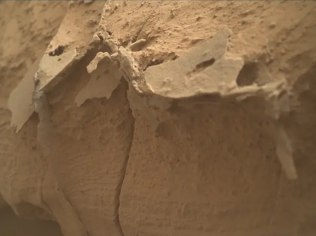 Sol 4359: Mars Hand Lens Imager (MAHLI)