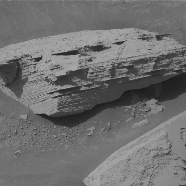 Sol 4362: Mast Camera (Mastcam)