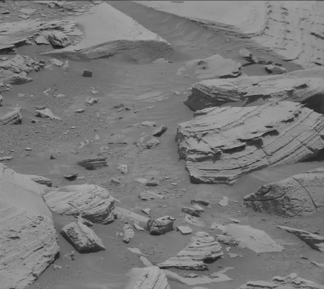 Sol 4366: Mast Camera (Mastcam)