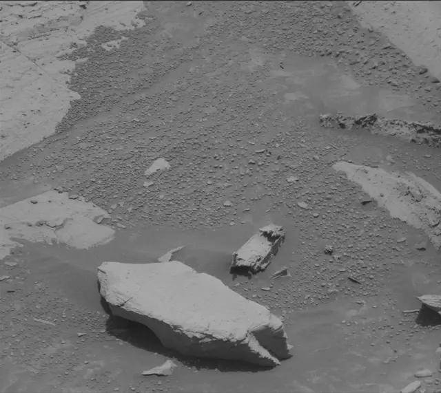 Sol 4366: Mast Camera (Mastcam)