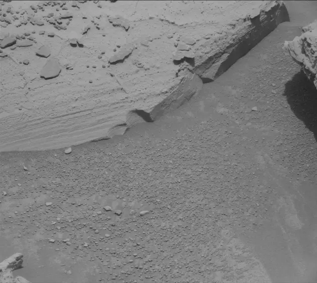 Sol 4366: Mast Camera (Mastcam)