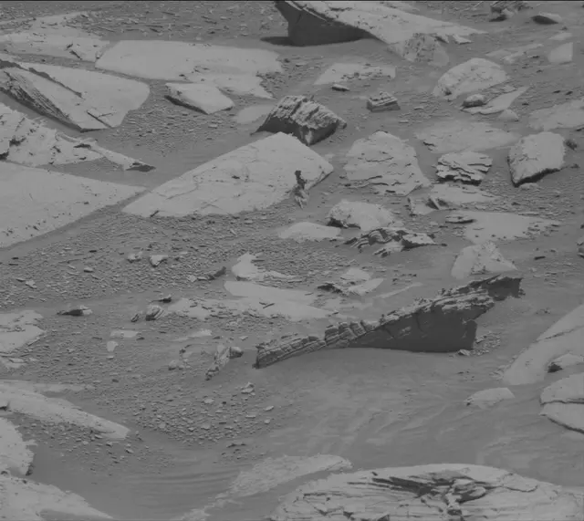 Sol 4368: Mast Camera (Mastcam)