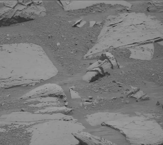 Sol 4368: Mast Camera (Mastcam)