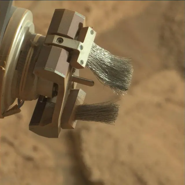 Sol 4368: Mast Camera (Mastcam)
