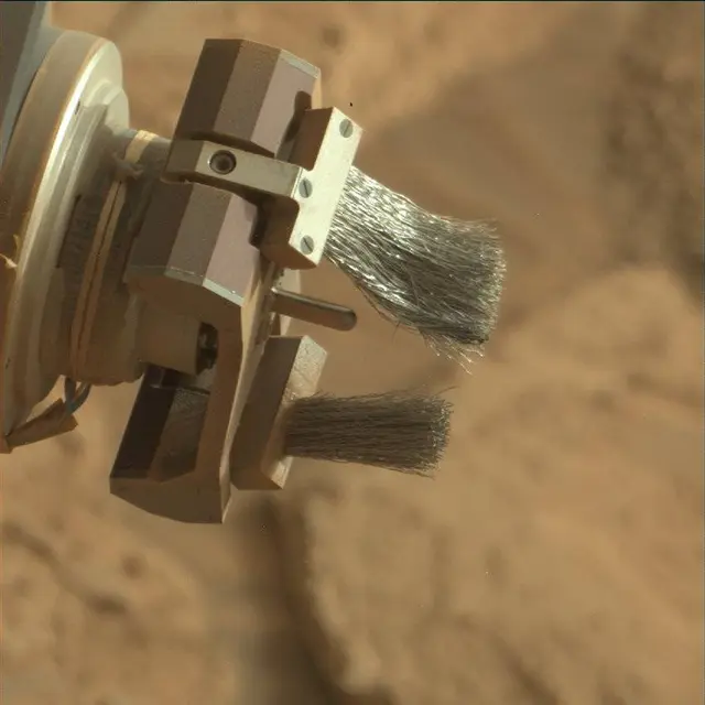 Sol 4368: Mast Camera (Mastcam)