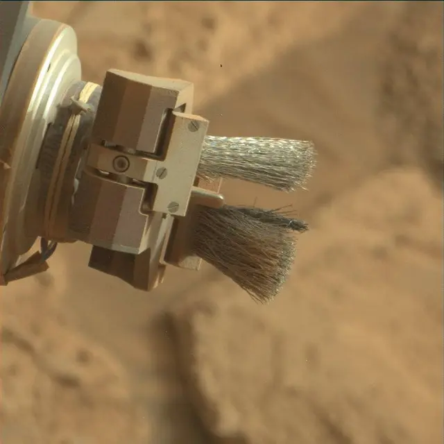 Sol 4368: Mast Camera (Mastcam)