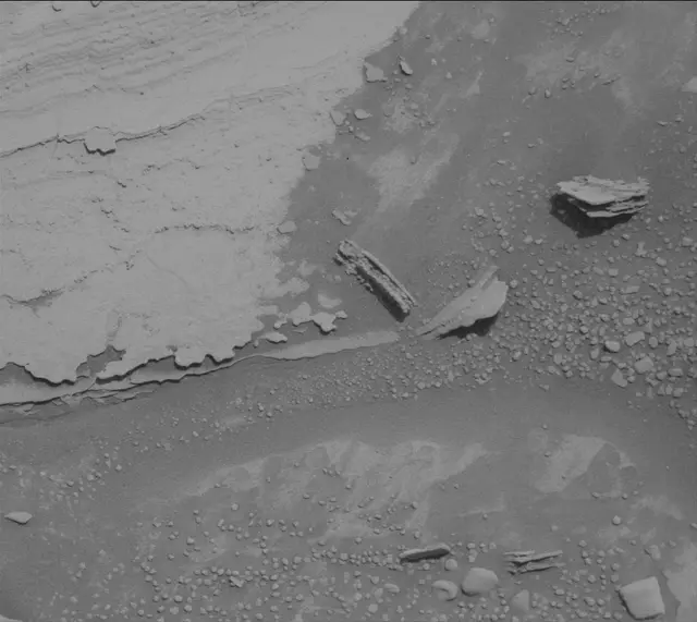 Sol 4369: Mast Camera (Mastcam)